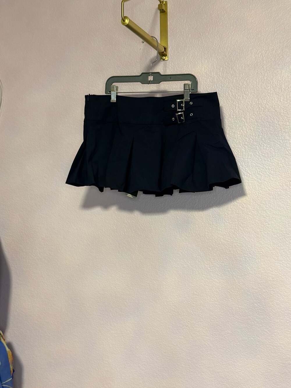 Halara Pleated Skirt Size M Blue Buckle Active
